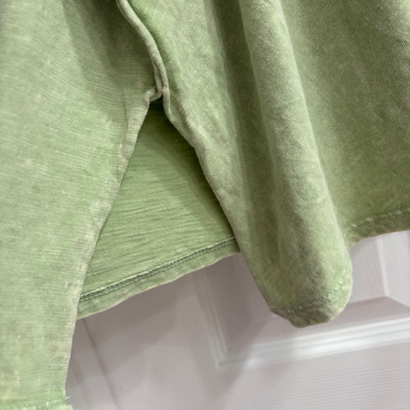 New Easel Oversized 3/4 Sleeve Top V Neck Pullover T-Shirt Green Size Small - Picture 2 of 11